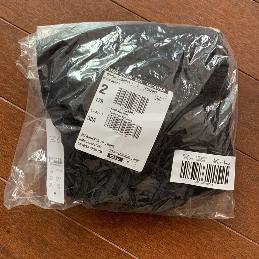 NWT J Crew Seersucker tie-front top - Picture 7 of 8